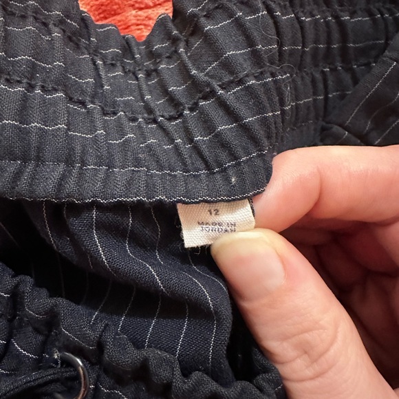 GAP navy blue pin stripe tie front pants - Picture 4 of 4